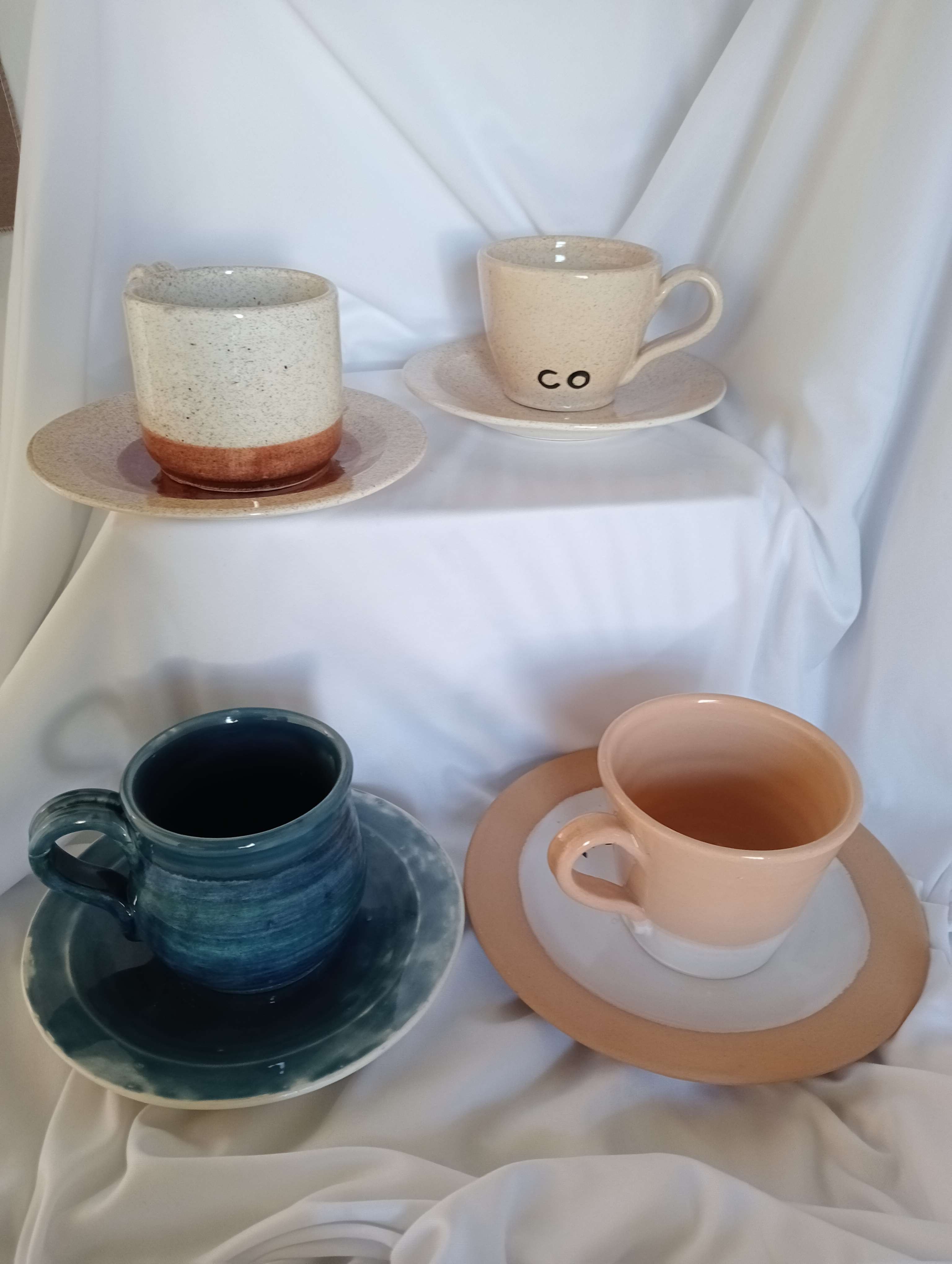 taza y plato diferentes diseños